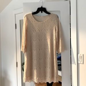 H&M lace dress with lining